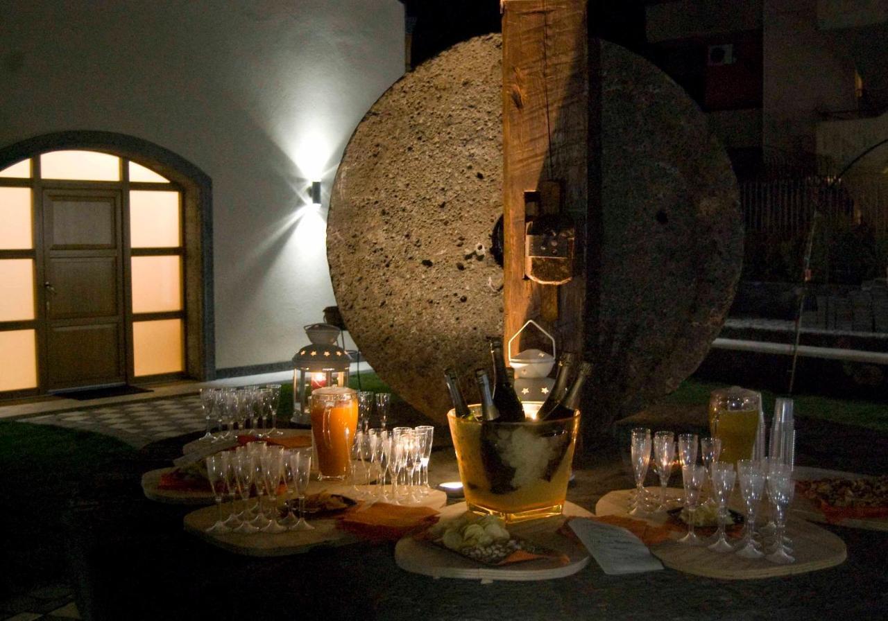 B&B Le Antiche Cisterne Tremestieri Etneo Bagian luar foto